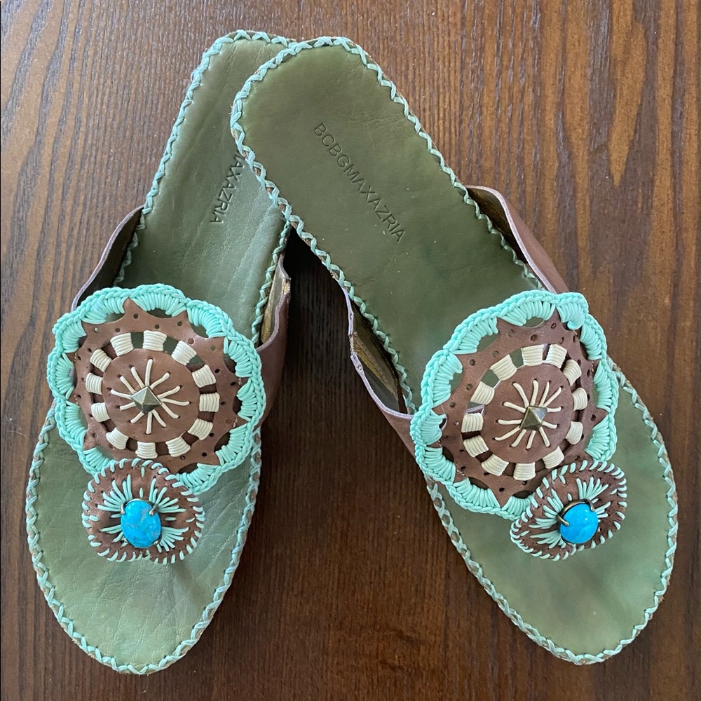 BCBG/MAXAZRIA  CUTE SANDALS!